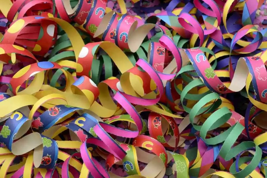 Festas Inusitadas e Celebrações Coloridas